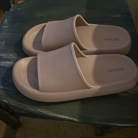 Bronax Shoes - Bronax Soft Pink Slide Sandals